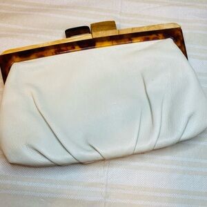 Aldo Cream Clutch with Tortoise Shell and wooden closure Detail